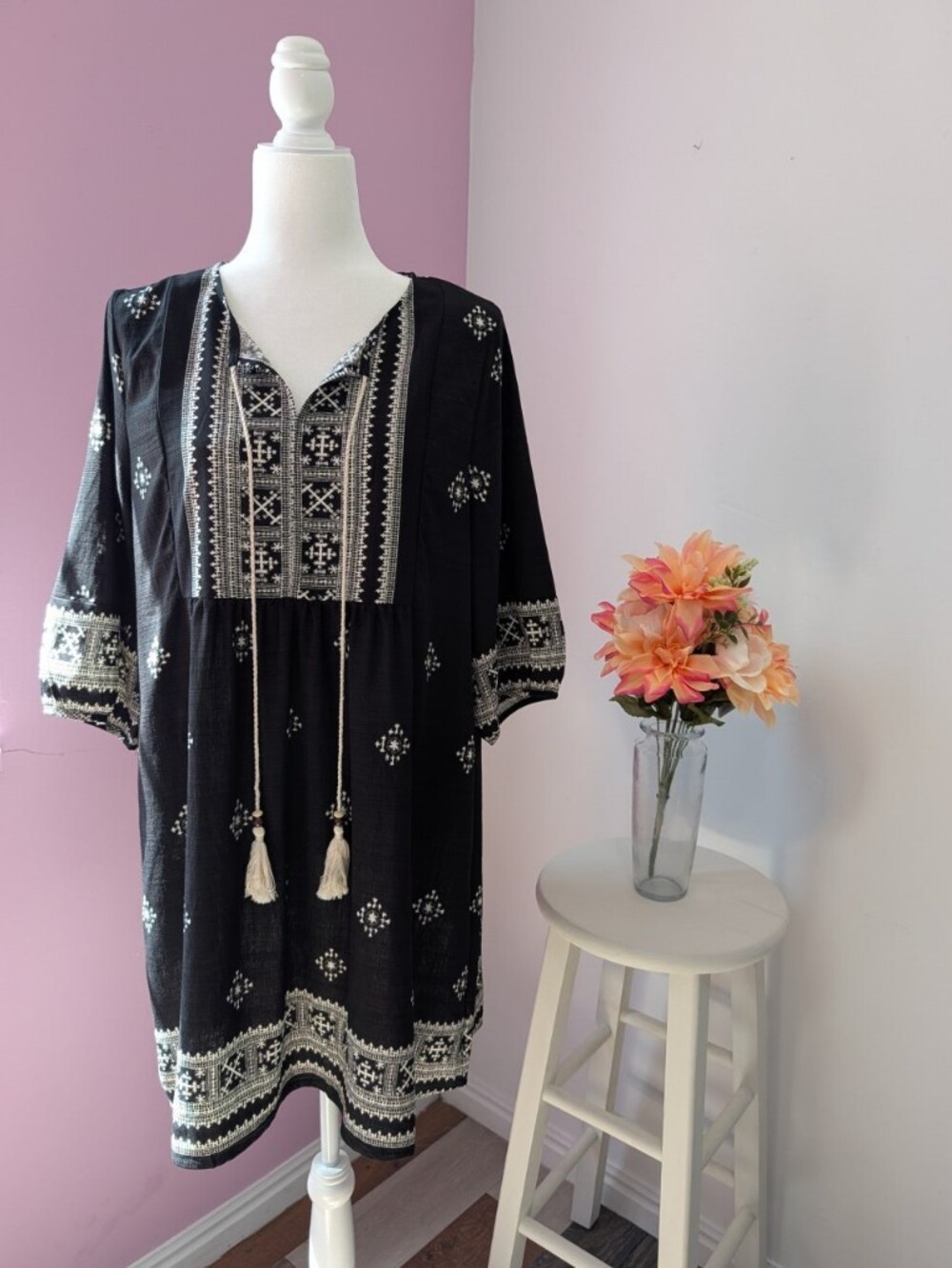 Boho Embroidered Tunic Dress New Size M - Picture 2 of 4